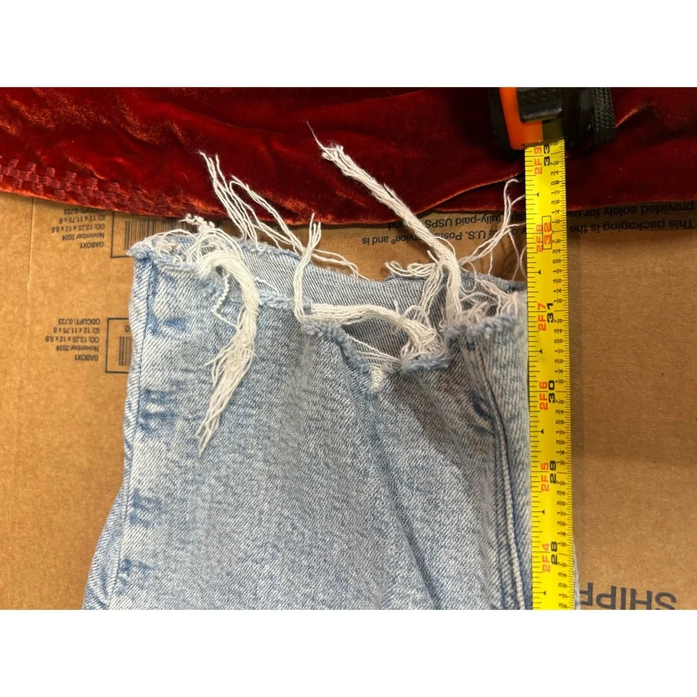 American Eagle Mom Jeans Light Wash High Rise Raw Hem Blue Denim Size 18 Long
